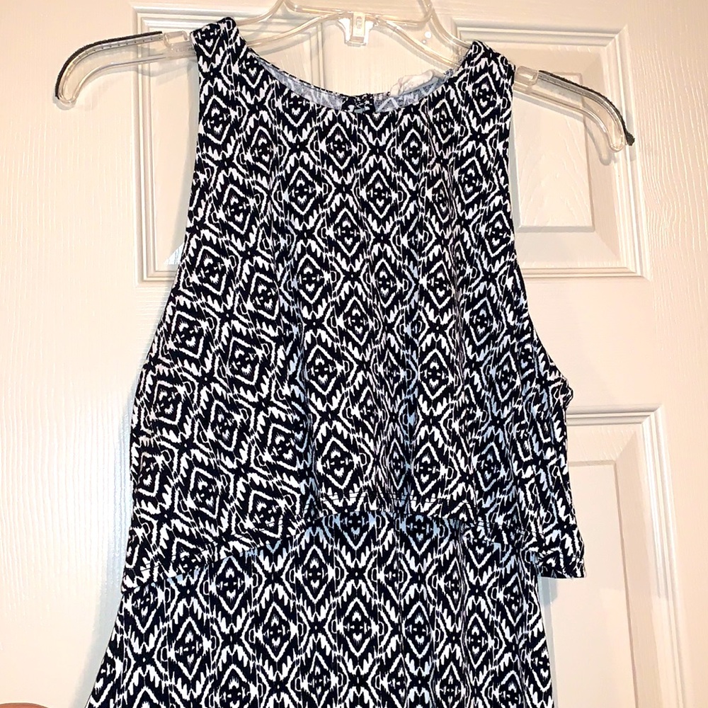 Black and white dress, size L, open back - Picture 2 of 4